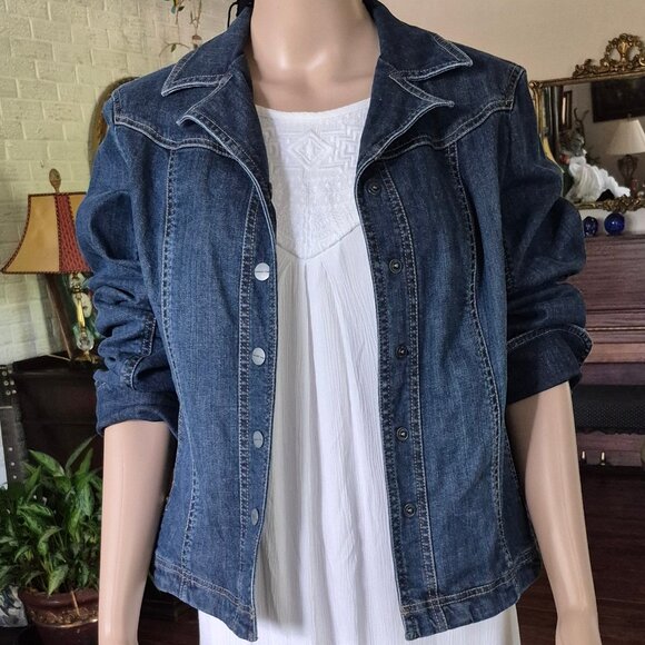 Cold Water Denim Jacket M. EUC - Picture 1 of 9